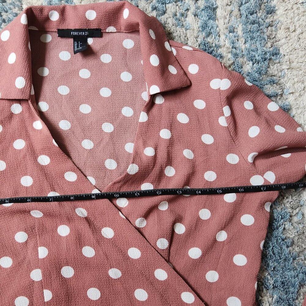 F21 Mauve Polka Dot Wrap Around Top || Small EUC - Picture 13 of 13